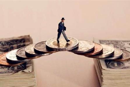 美加央行政策分化加剧 美元兑加元震荡格局持续