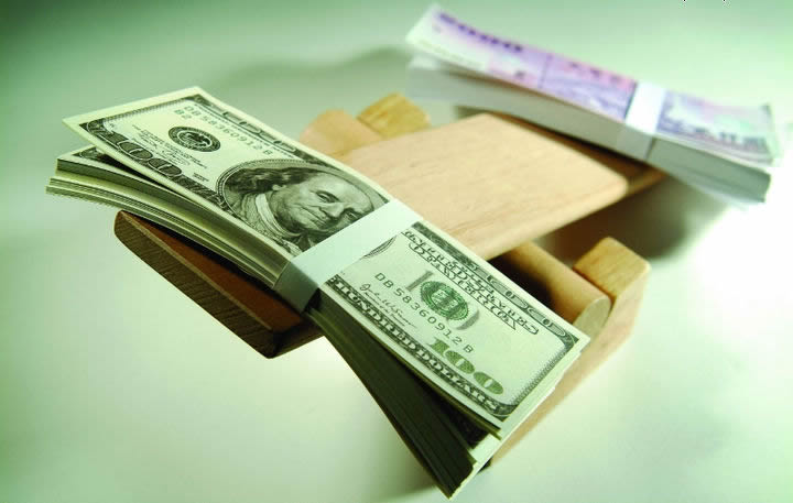 澳元兑美元跌0.18%收于0.6636：多头乏力与消费信心拖累汇市表现